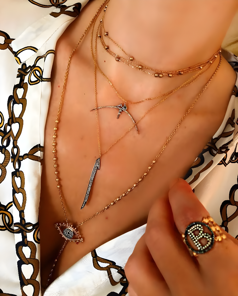 Konyak Pırlantalı Hiç Simgesi Kolye