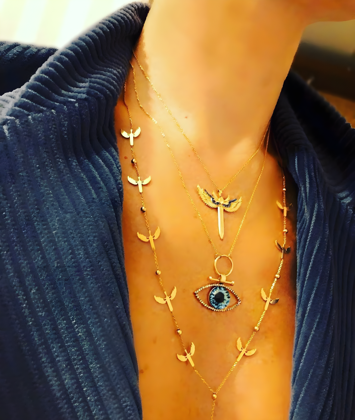 SLENDER CHAIN COGNAC DIAMOND ENAMELED EYE NECKLACE
