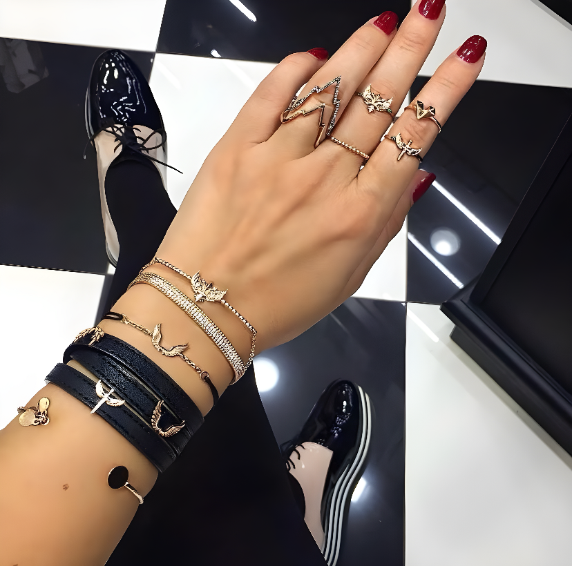 COGNAC DIAMOND LIGHTNING RING