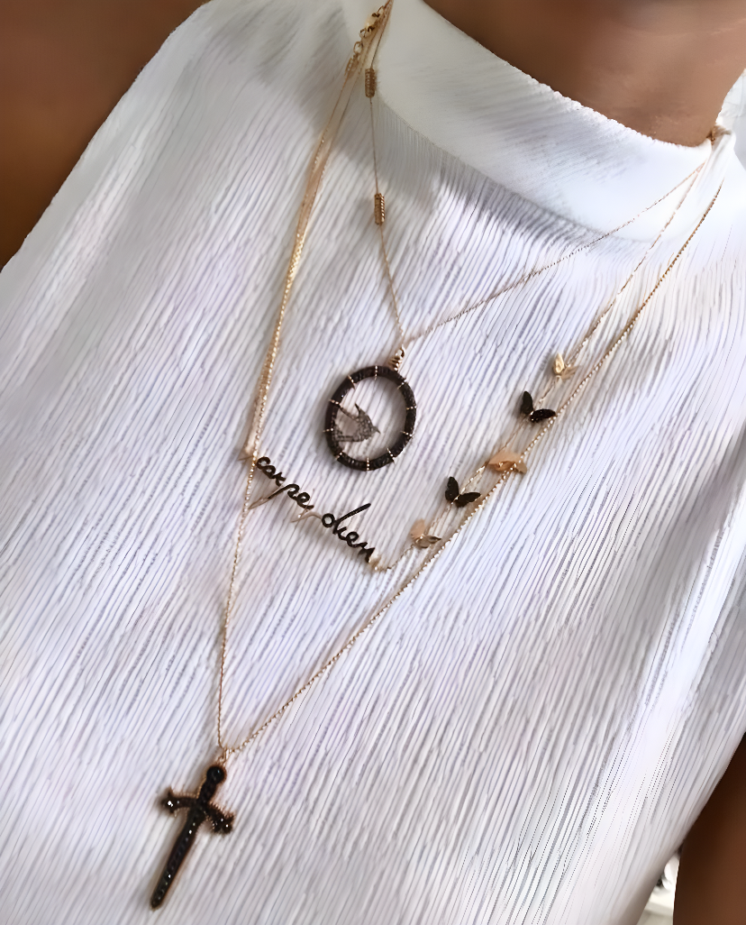 BLACK DIAMOND SWORD NECKLACE