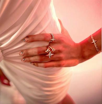 BE ICONIC PIRLANTASIZ YILDIZ BİLEKLİK