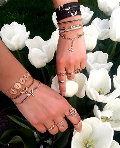 FIVE PIECES OF GOLD BRACELET