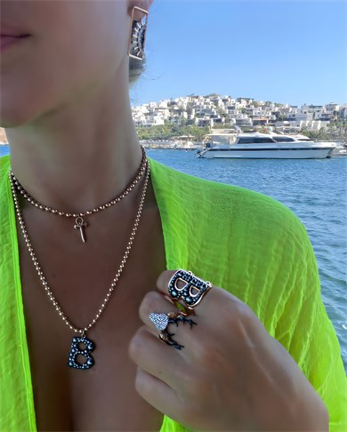 Bonbonlu Harfli Kolye