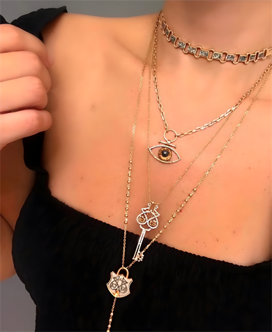 COGNAC DIAMOND THICK CHAIN EYE NECKLACE