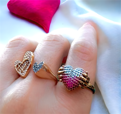 LOVE YOURSELF KALPLİ YÜZÜK