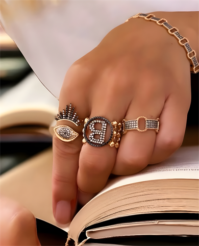 LETTER ROUND DIAMOND RING