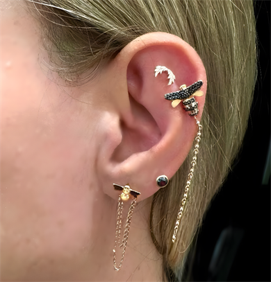 Zincir Sallantılı Arı Piercing