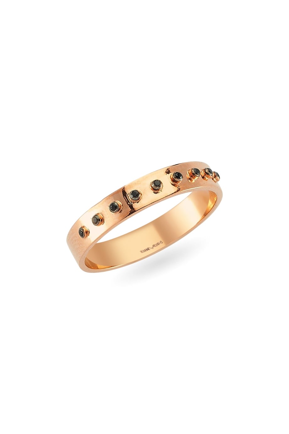BLACK DIAMOND POINT RING