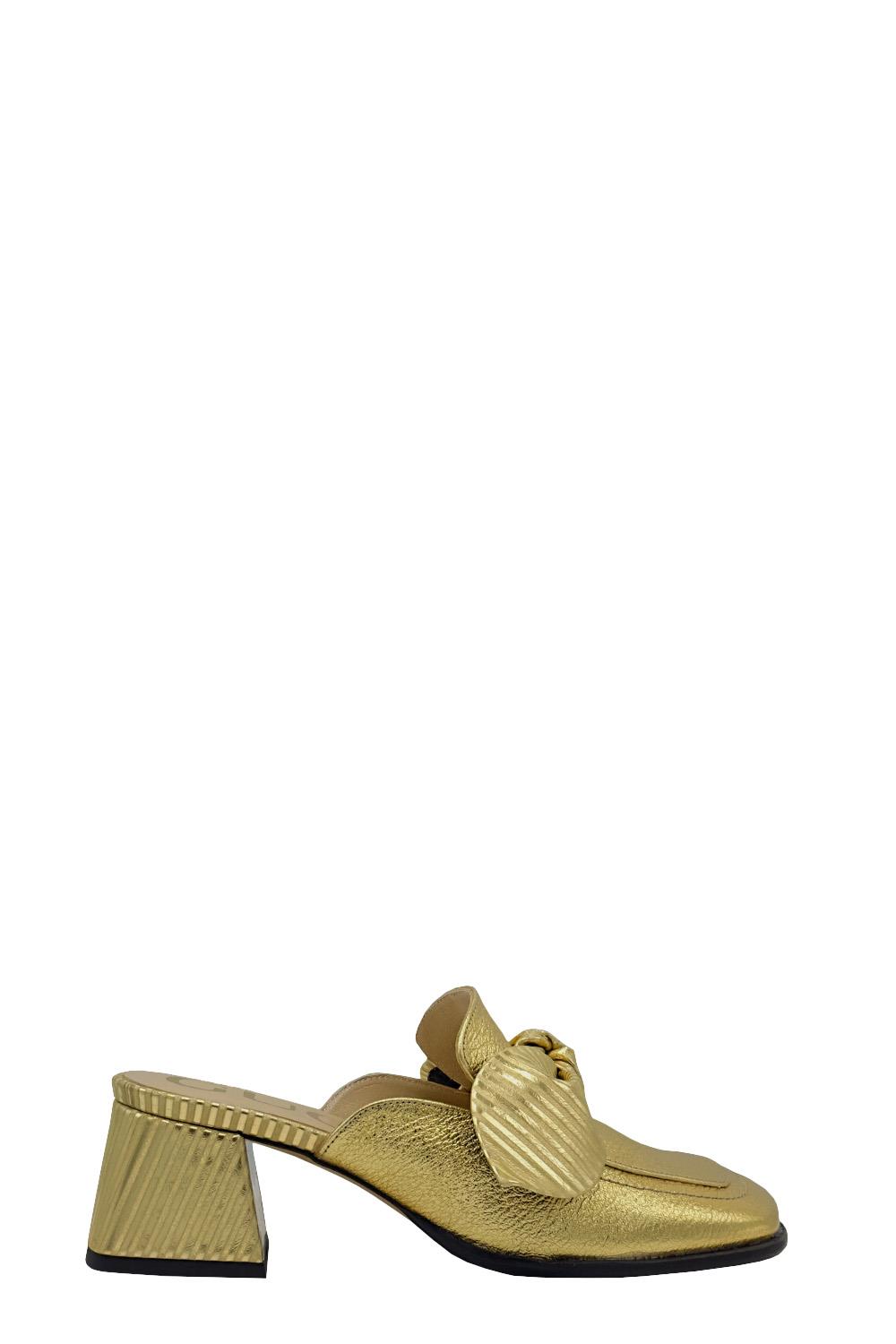 038 2404075 Gold Diamond