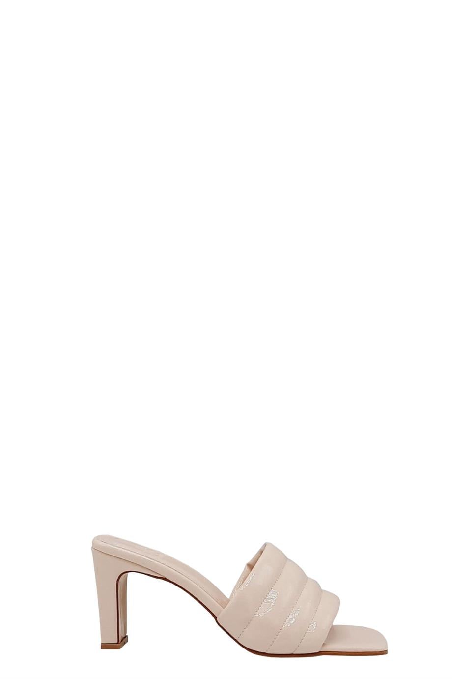 002 220839 Bej Kırışık Rugan