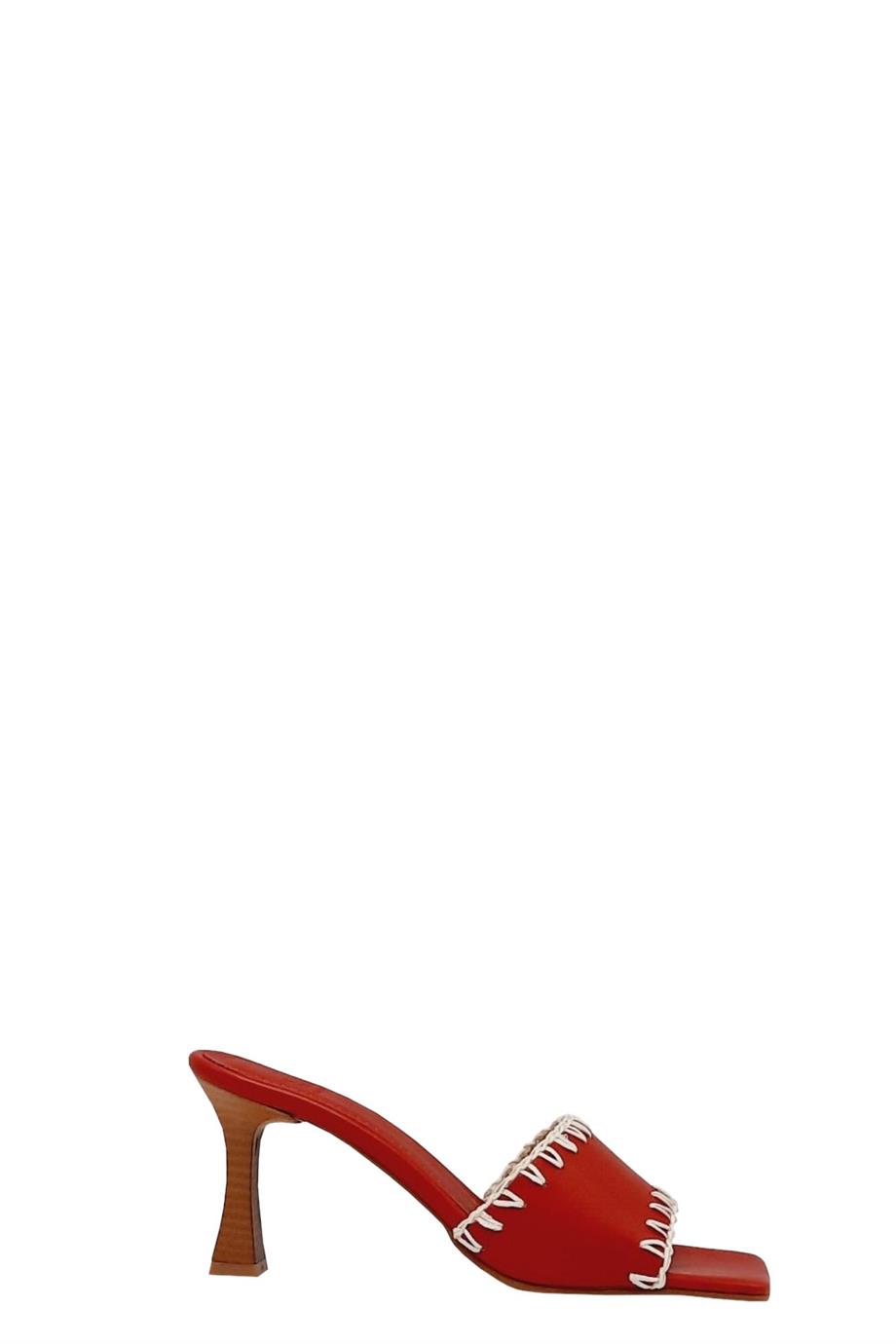 002 220840 Kırmızı