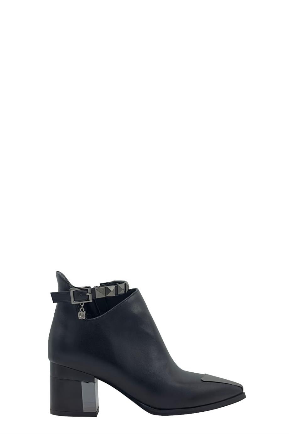 009 230050 Siyah Deri