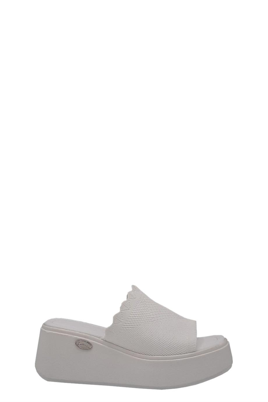 020 221200 Beyaz Triko