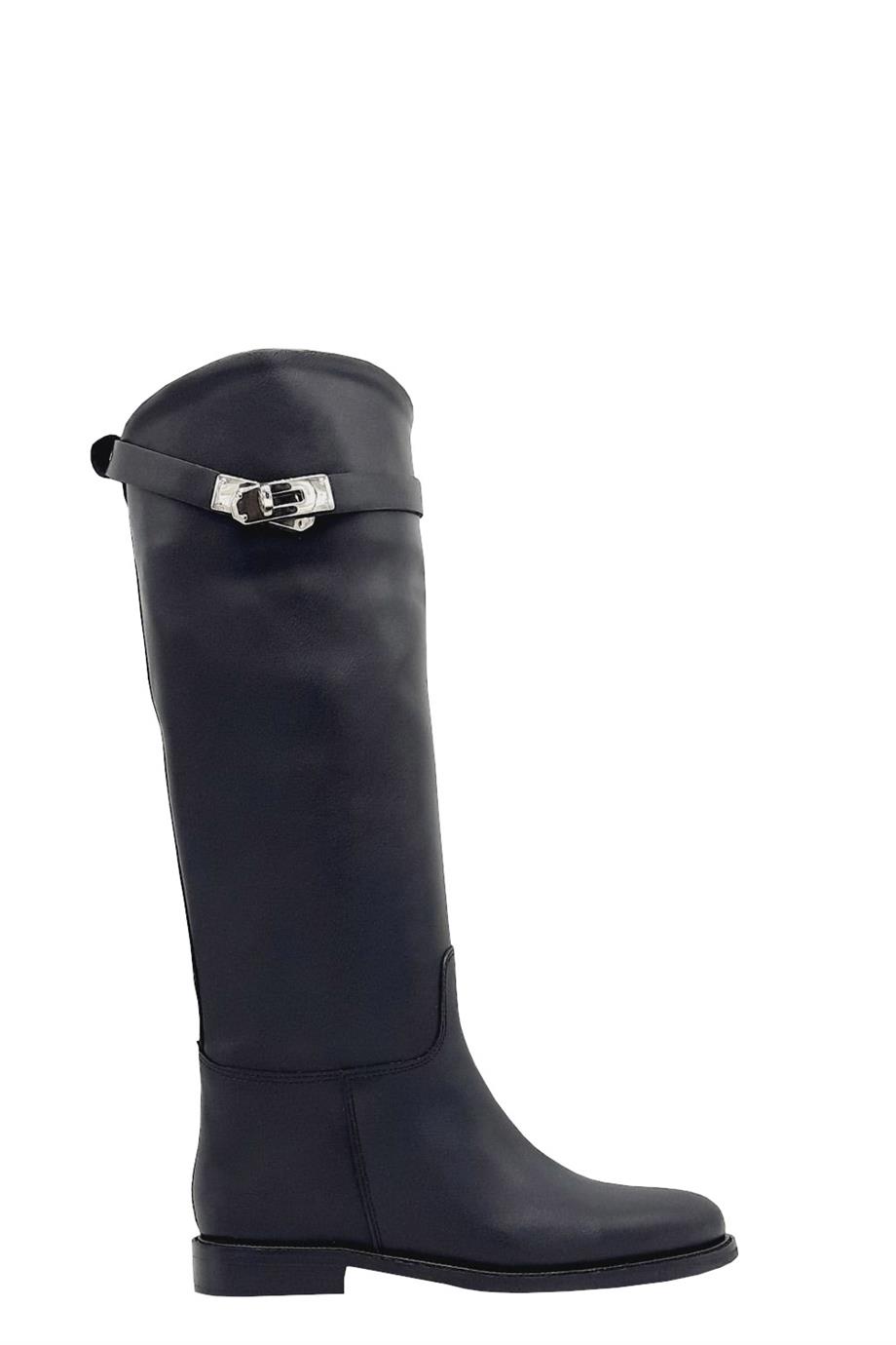 026 221808 Siyah Deri