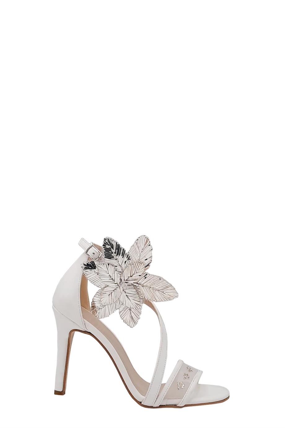 999 227991 Beyaz Deri