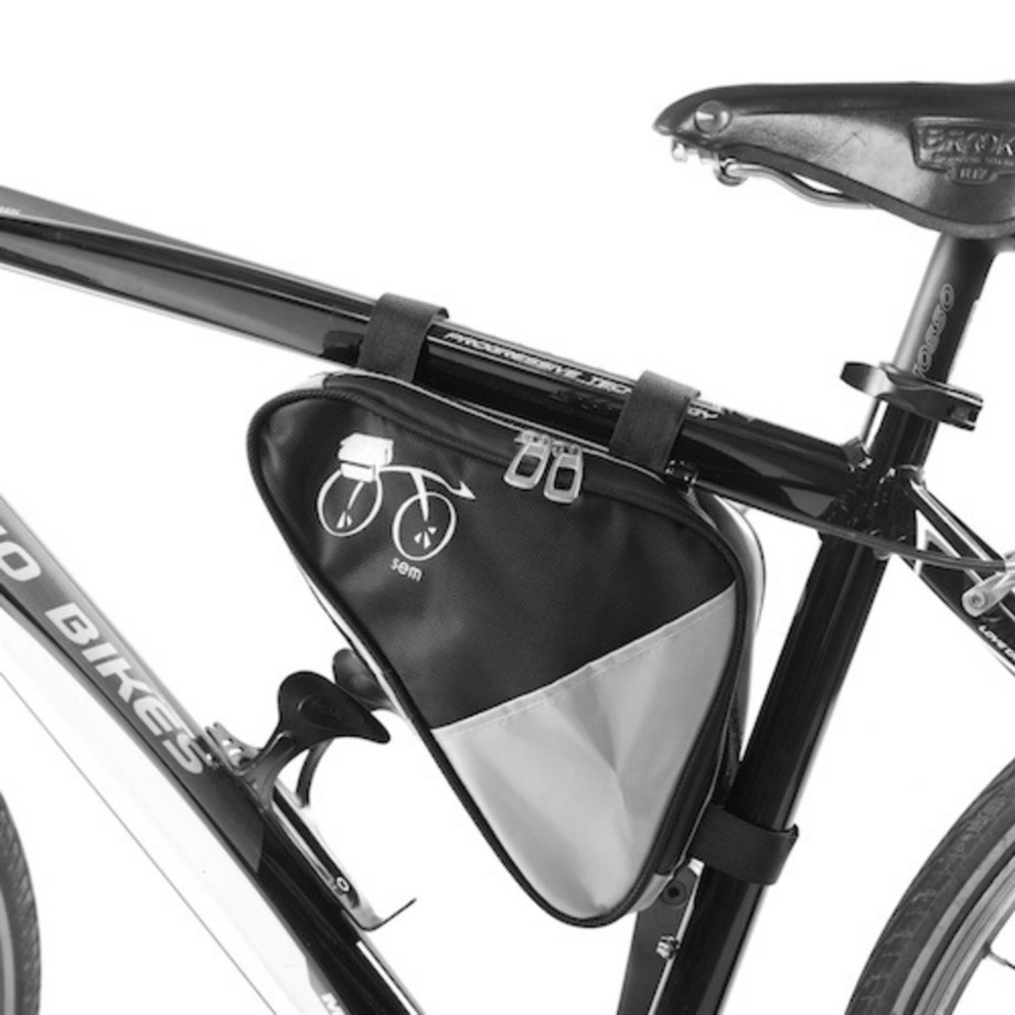 Üçgen ÇantaSemçanta