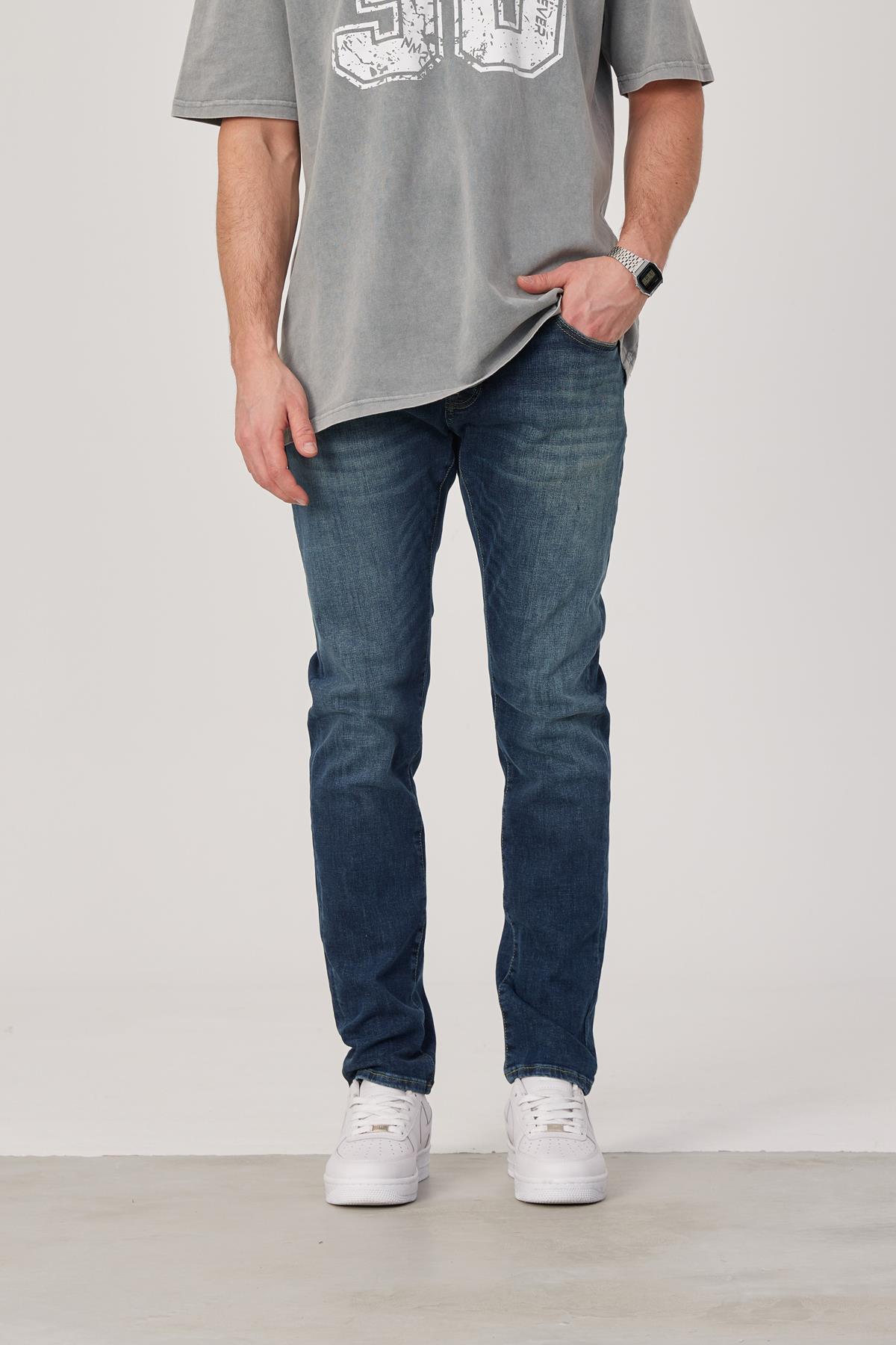 15738 Slim Kesim Koyu Denim Jean R3