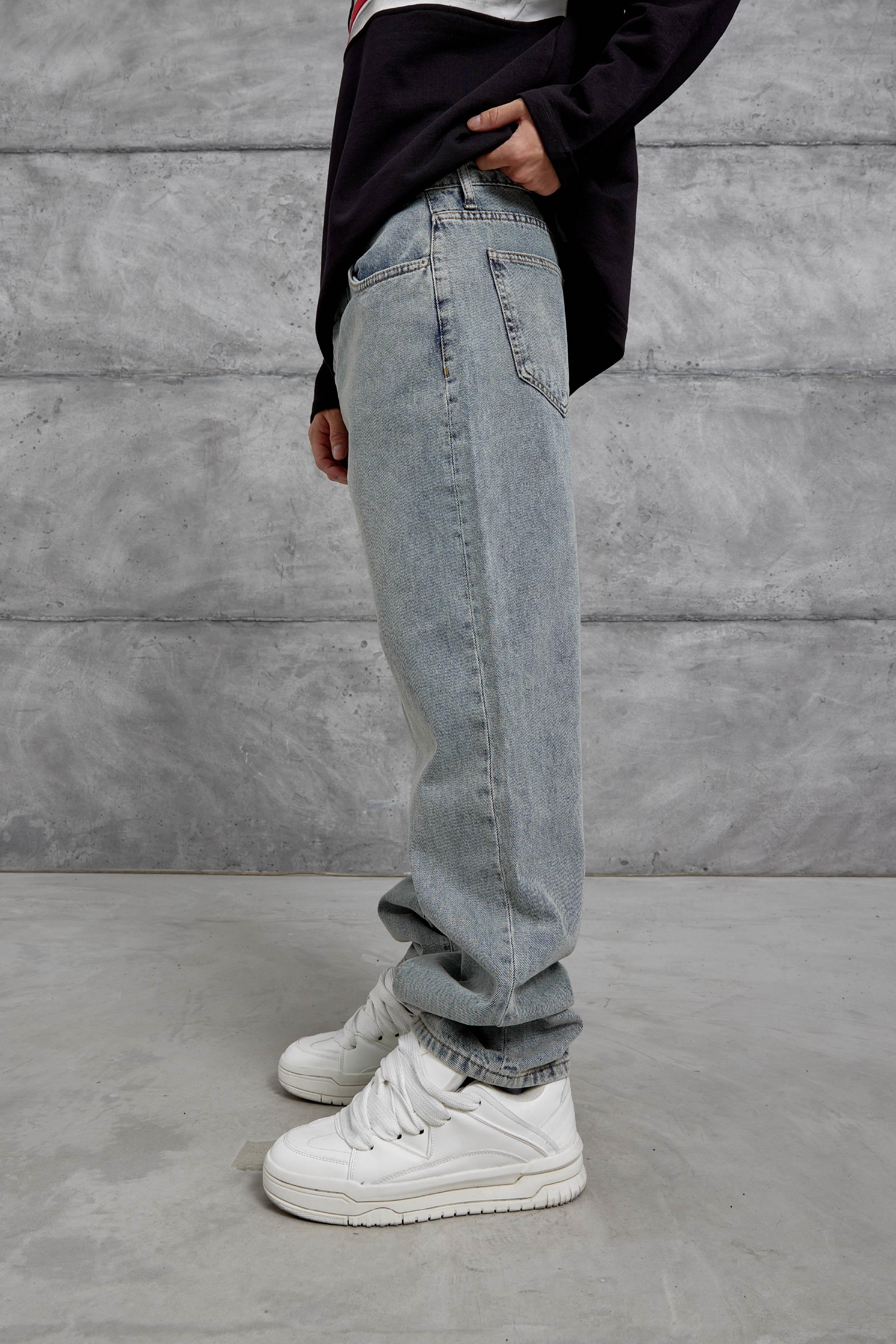 16369-3 Baggy Taşlamalı Jean · 4