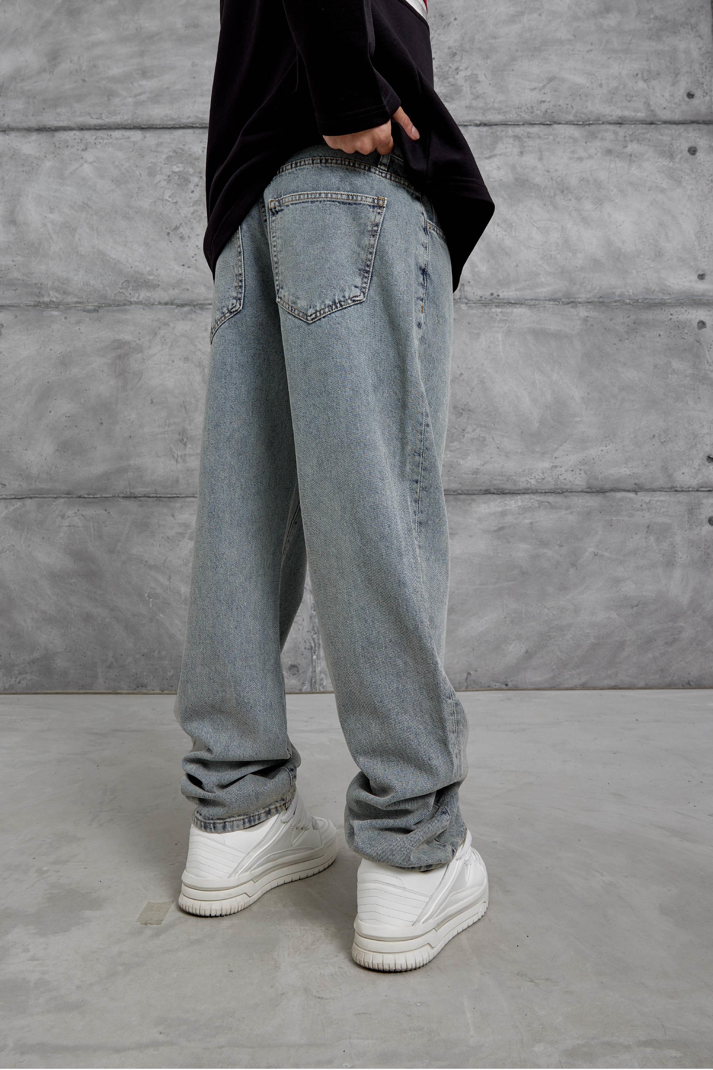 16369-3 Baggy Taşlamalı Jean · 3