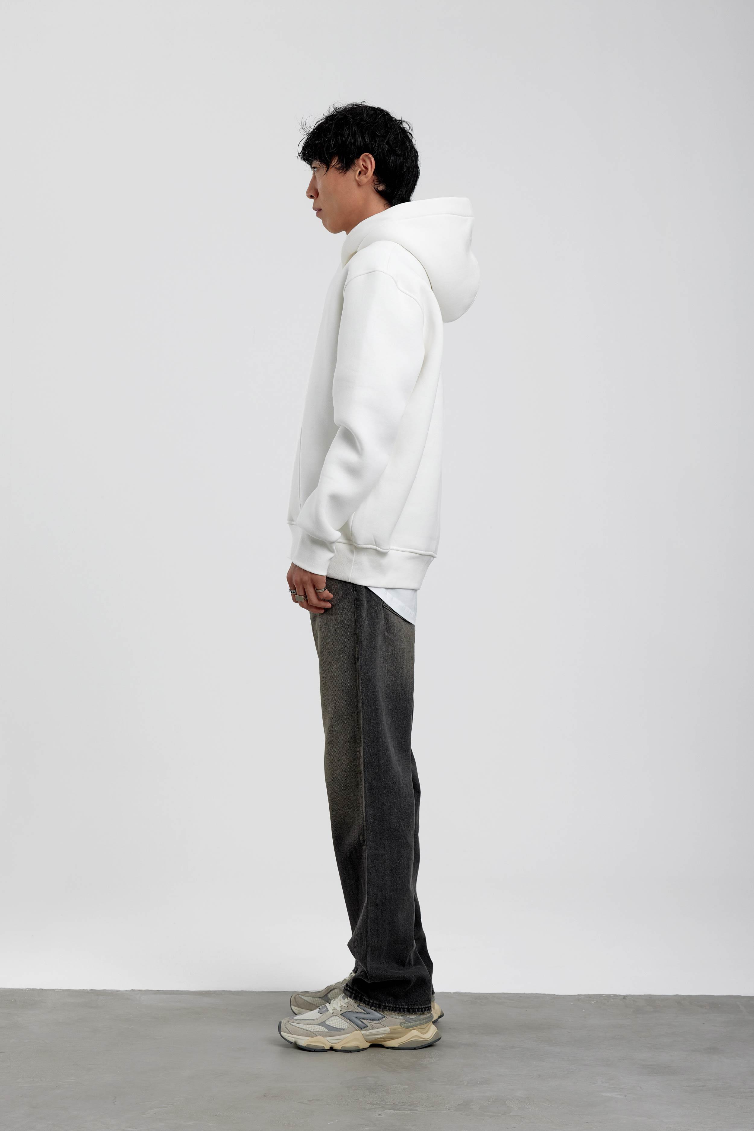 Beyaz Kapüşonlu Basic Şardonlu Sweatshirt · 4