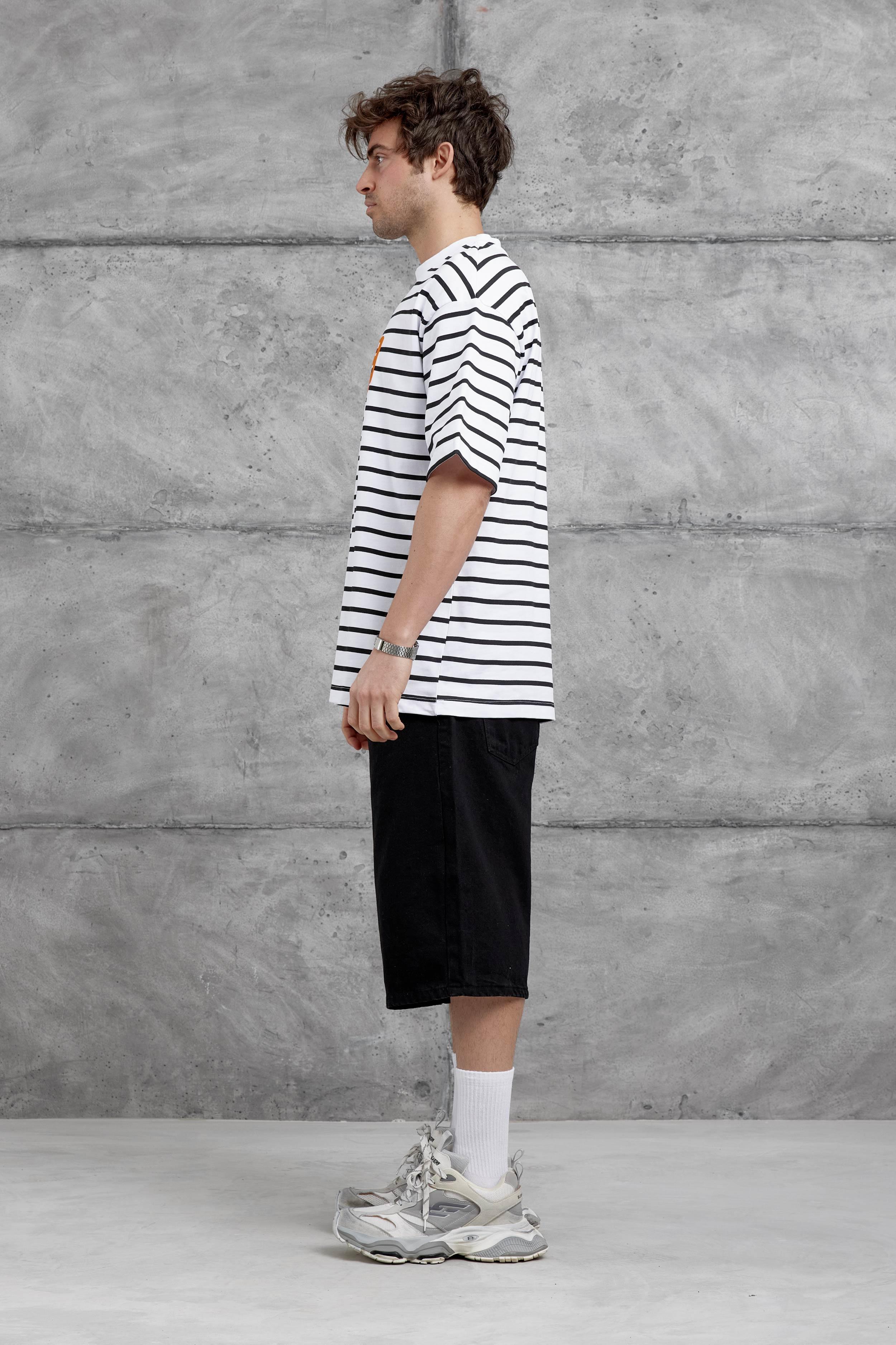 Beyaz Y269 Baskılı ve Çizgili Oversize Tshirt · 5
