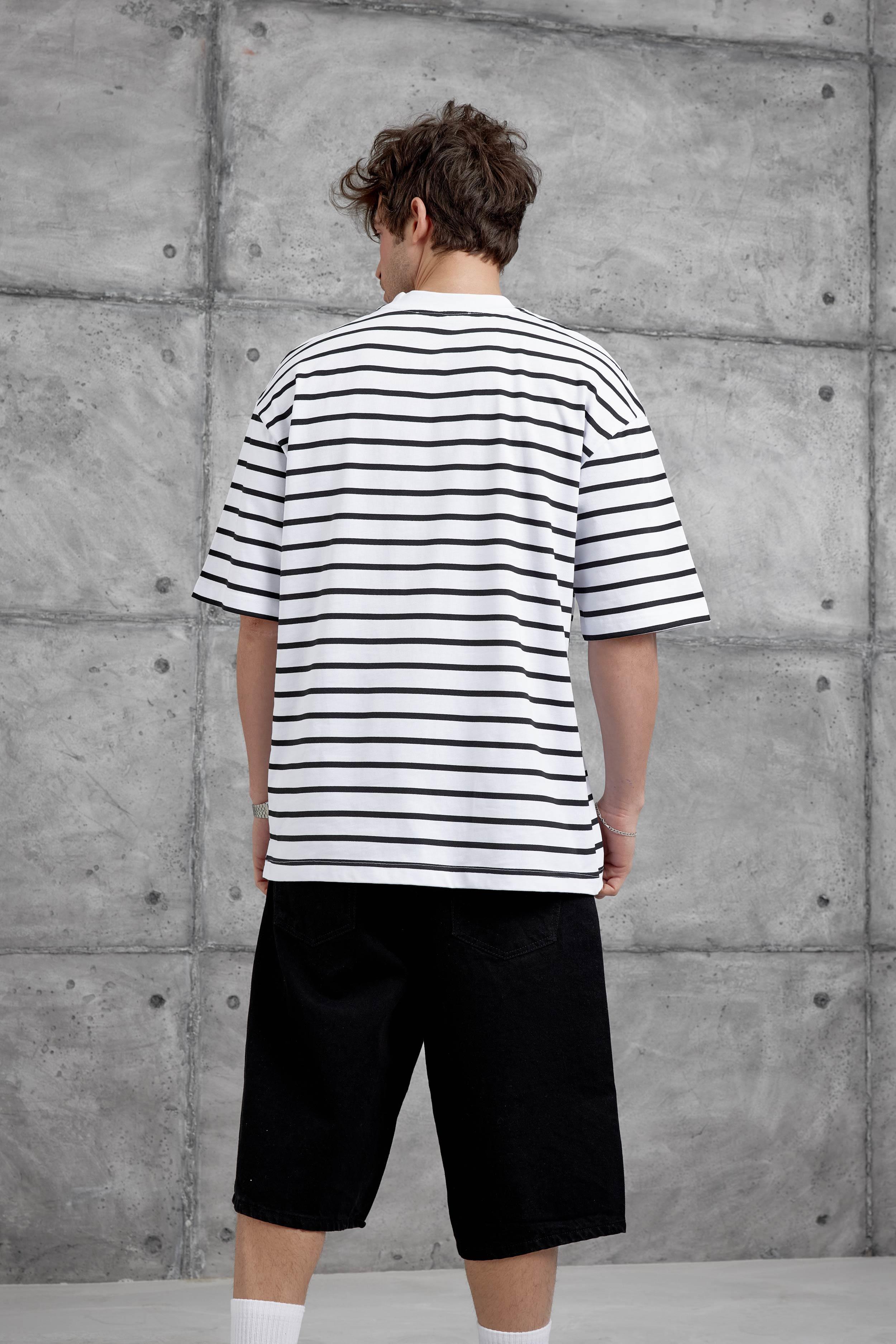 Beyaz Y269 Baskılı ve Çizgili Oversize Tshirt · 3