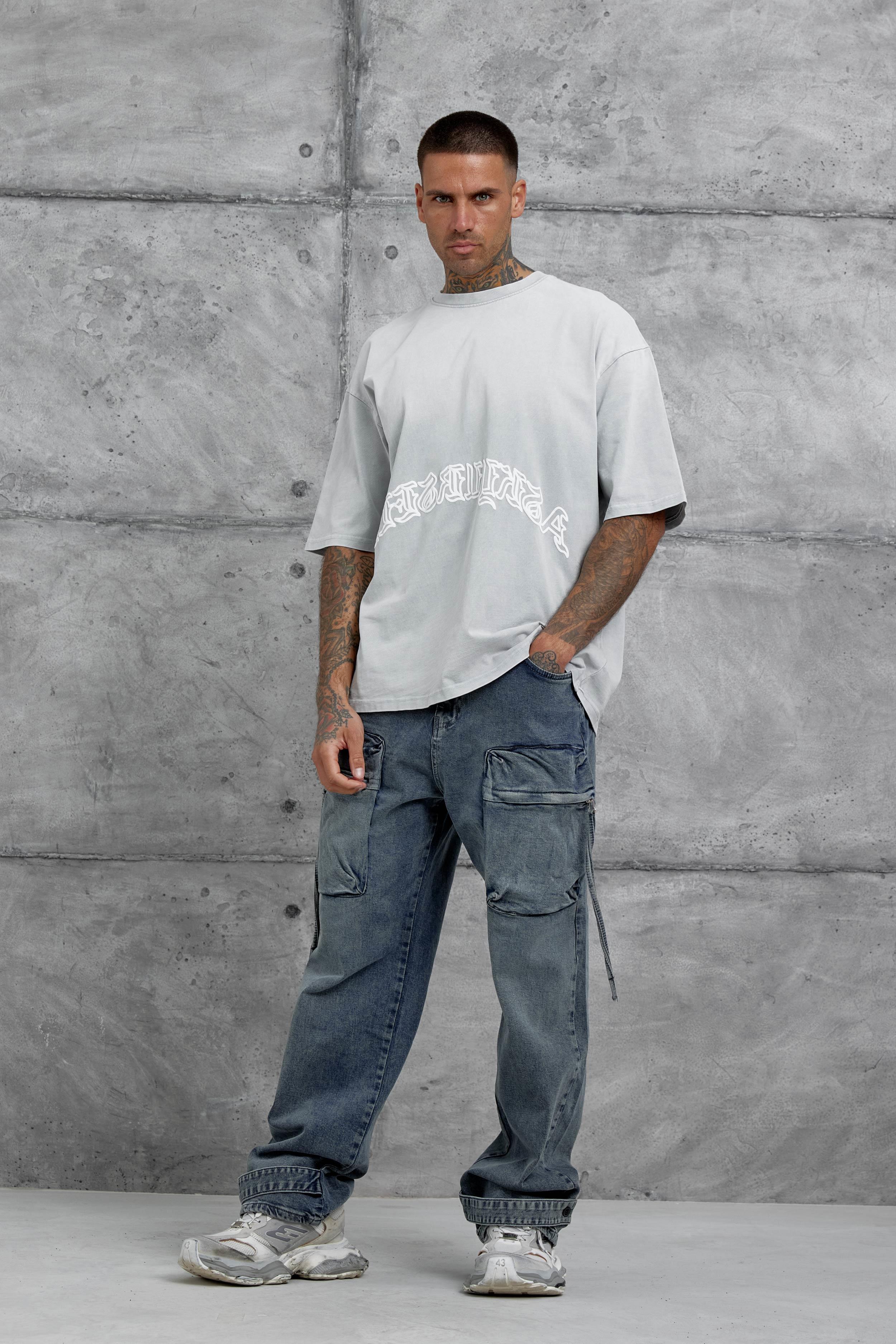 Gri İşaretli Yazı Baskılı Yıkamalı Oversize Tshirt