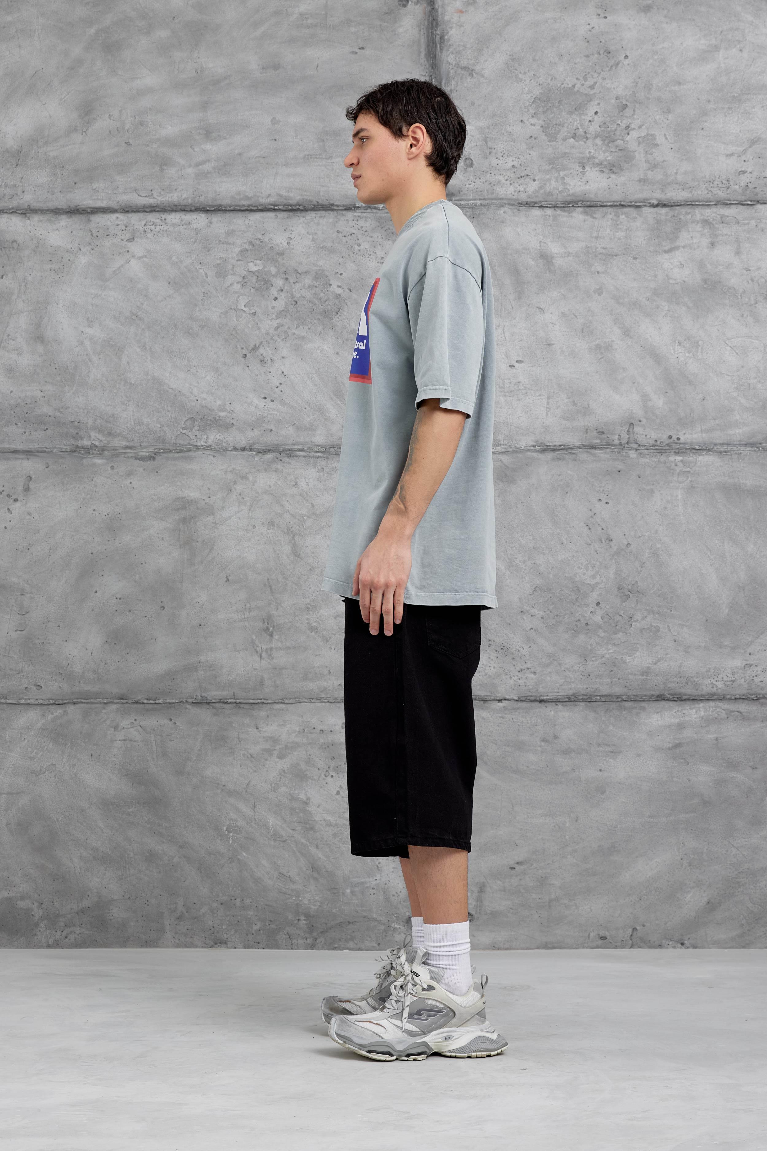 Gri Yıkamalı Dirk Yazılı Oversize Tshirt · 4