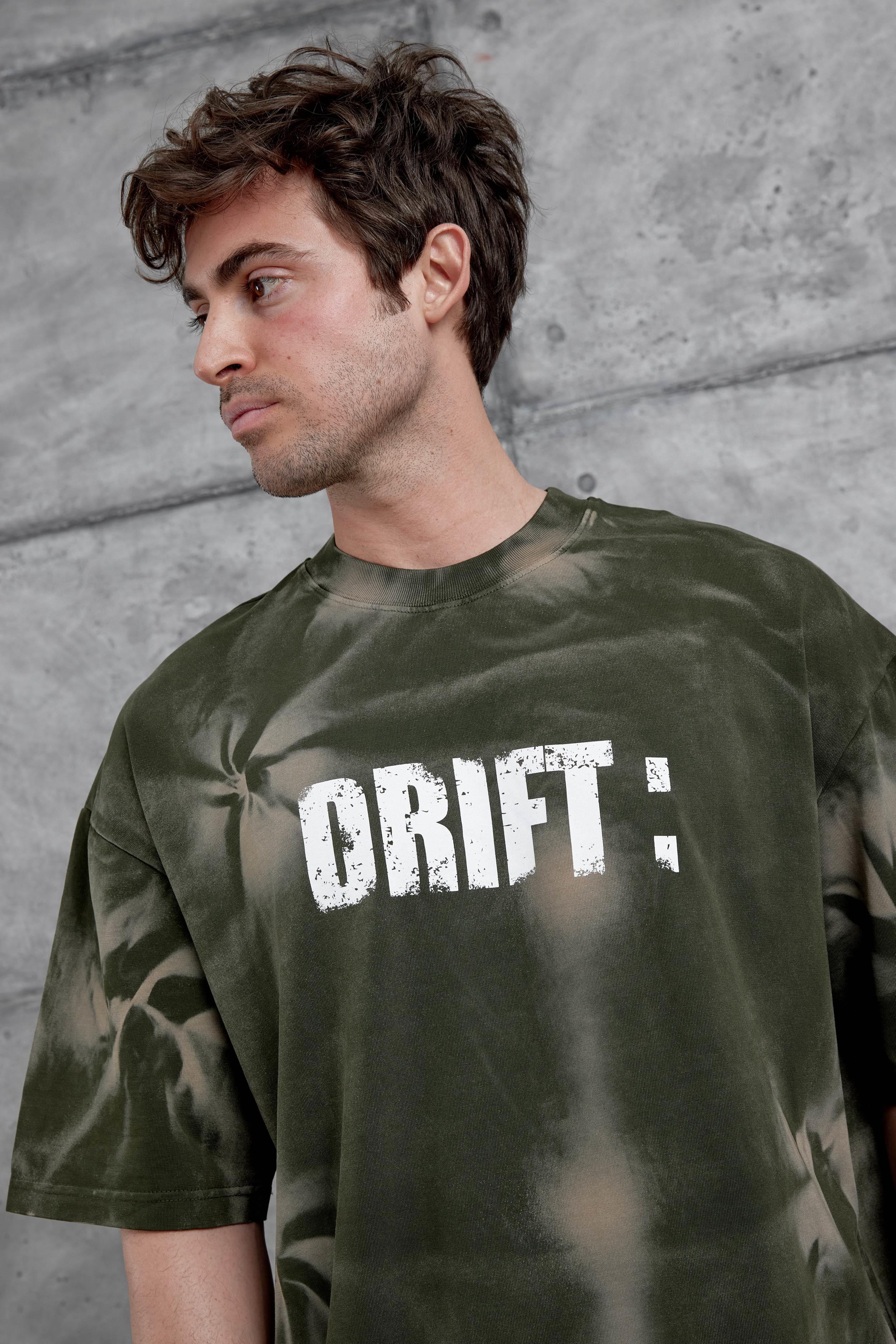 Haki Drift Yazılı Yıkamalı Oversize Tshirt · 2