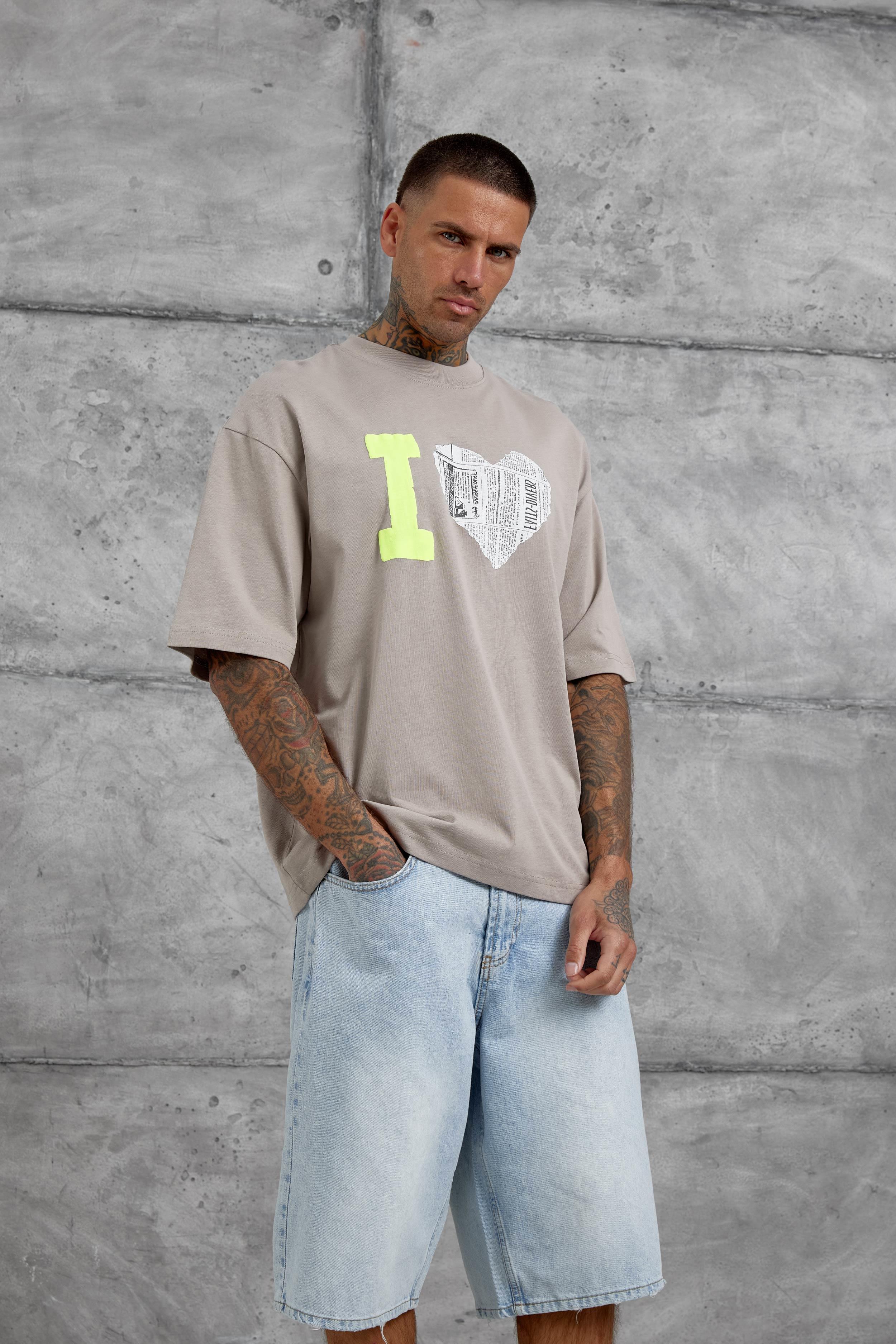 Kahverengi Kalp Küpür Baskılı Oversize Tshirt · 5