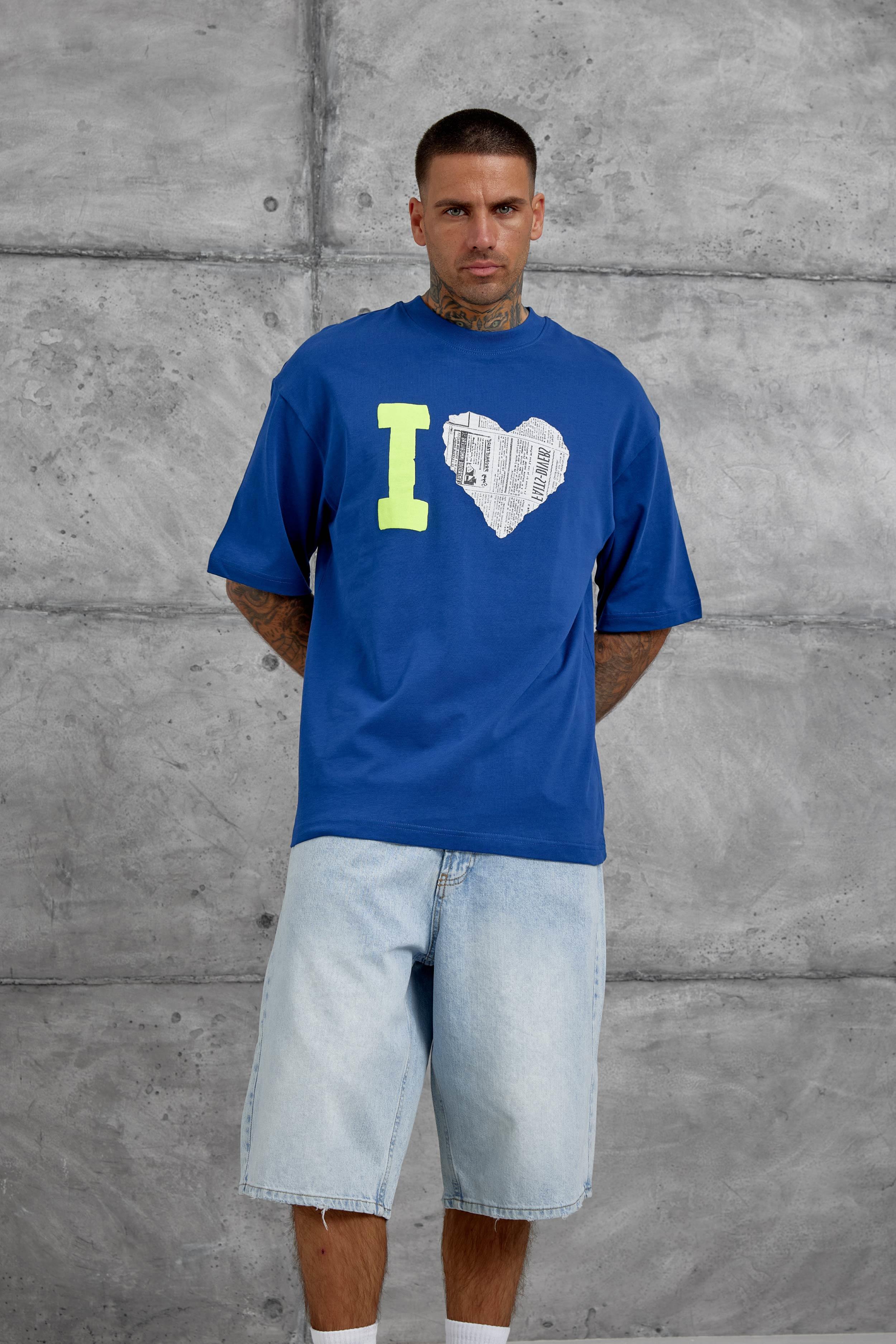 Lacivert Kalp Küpür Baskılı Oversize Tshirt · 2