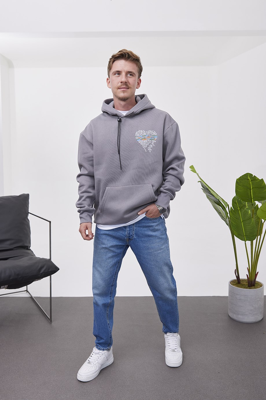 Nomarc Yazılı Kalp Desenli Gri Kapüşonlu Sweatshirt