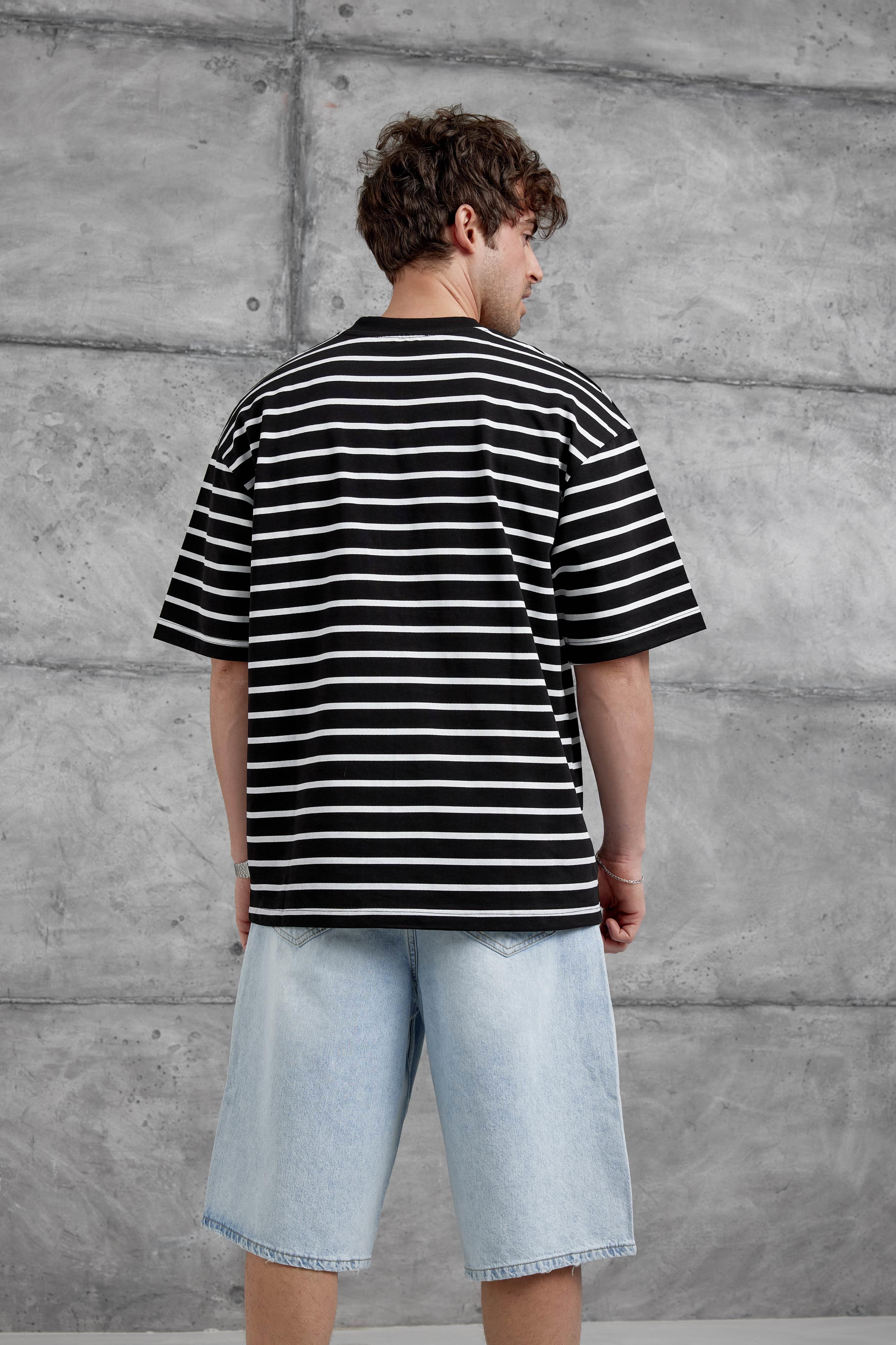 Siyah Y269 Baskılı ve Çizgili Oversize Tshirt · 3