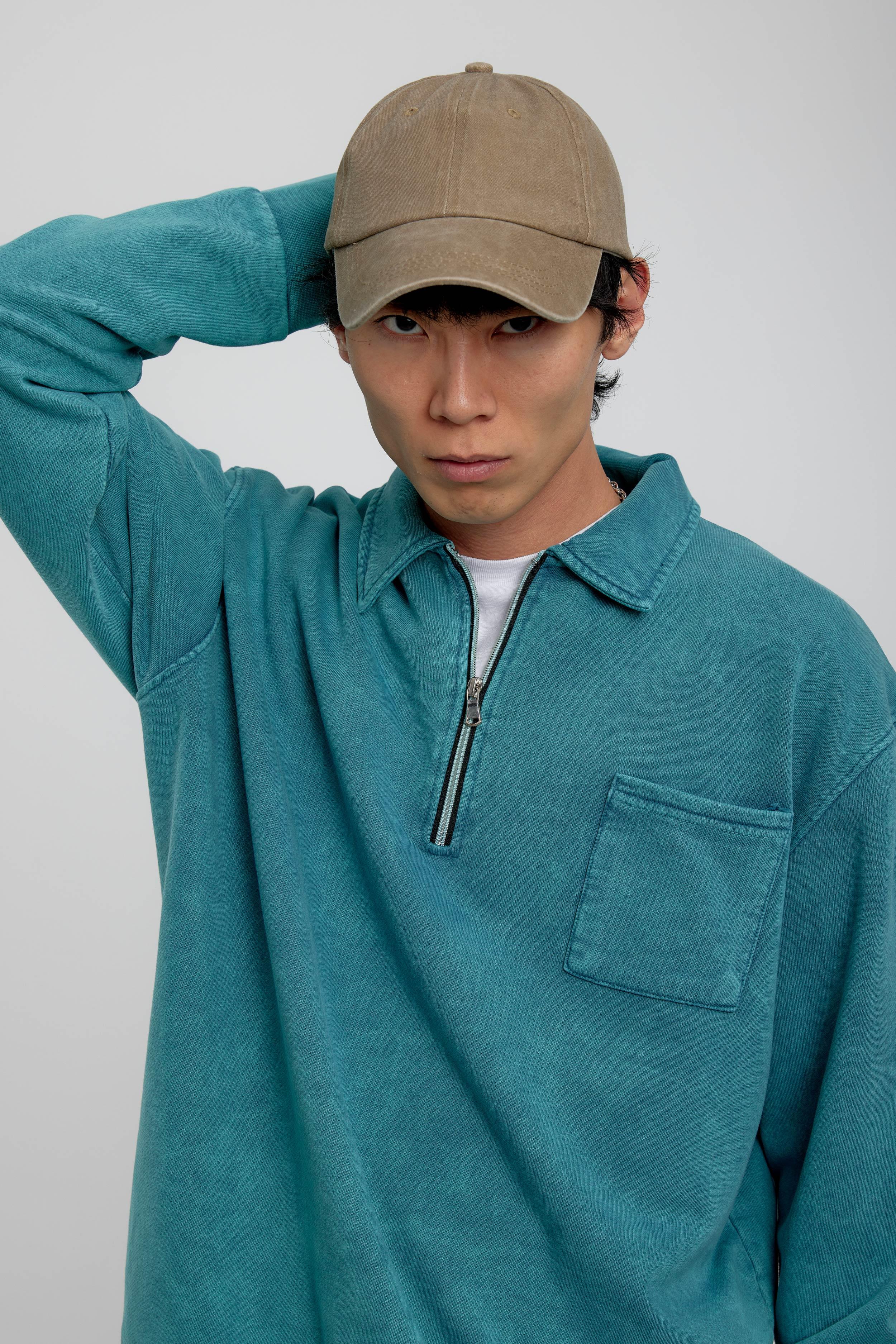 Yeşil Tek Cepli Yarım Fermuarlı Yıkamalı Sweatshirt · 2