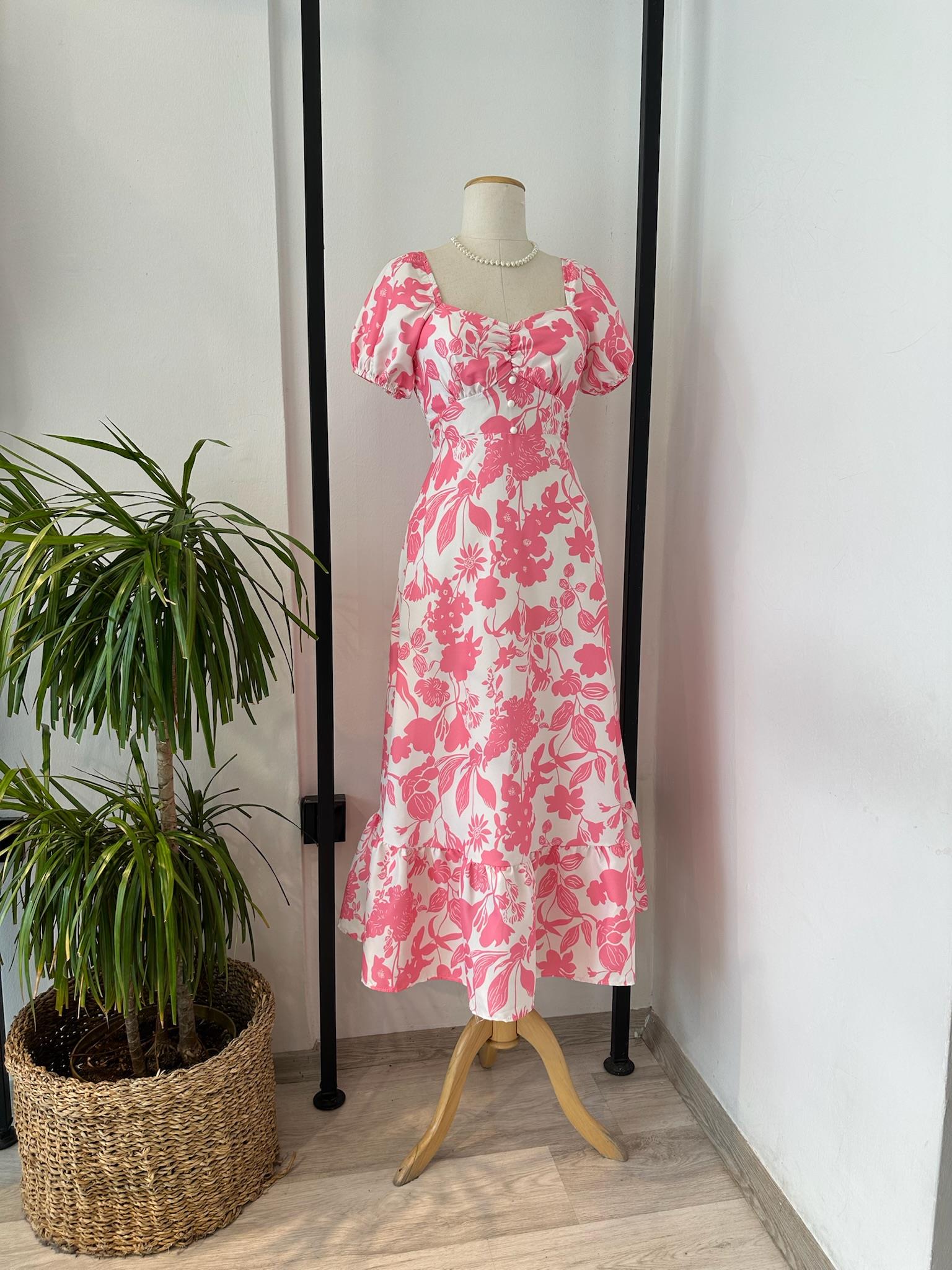 PEMBE DESENLİ ELBİSE