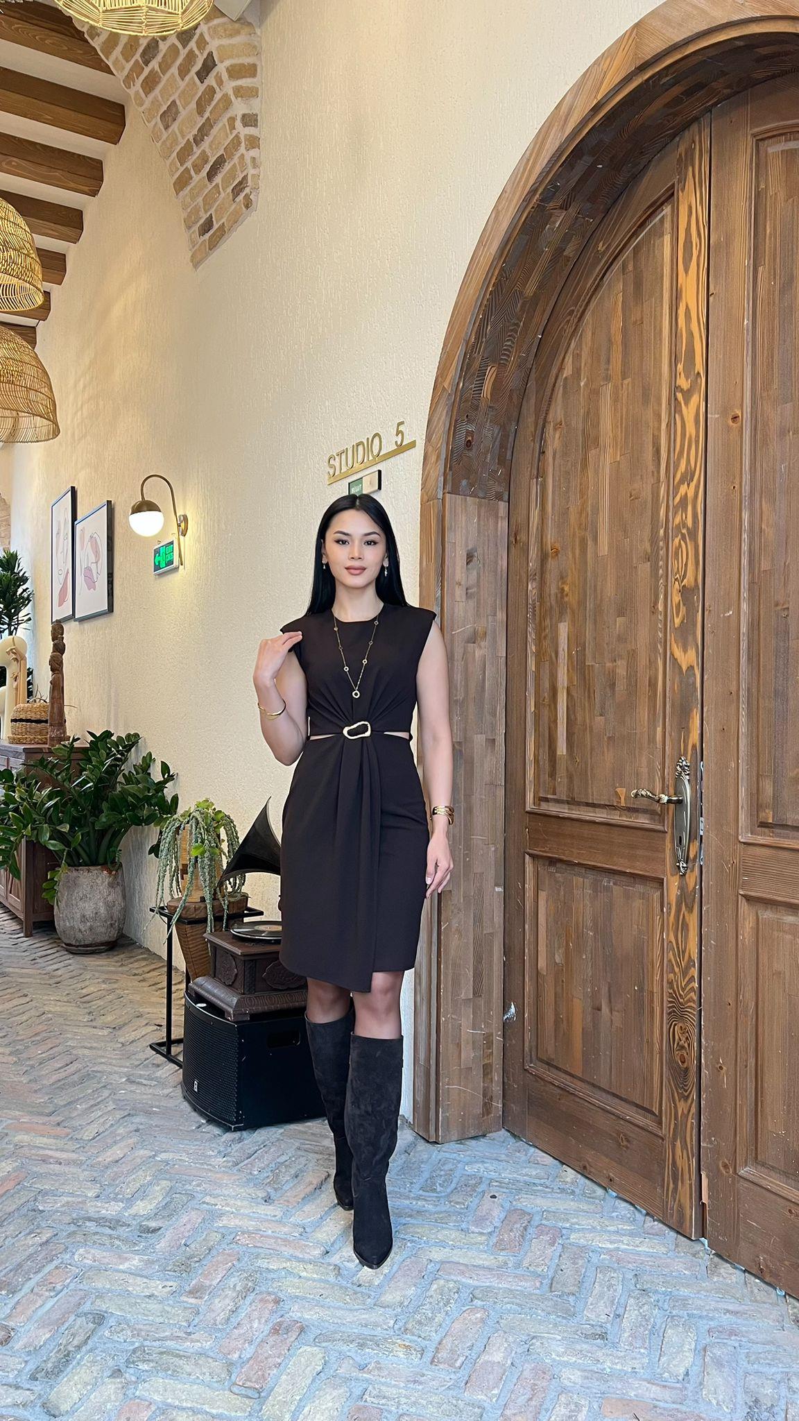 YENİ BEL DETAYLI ELBİSE KAHVE
