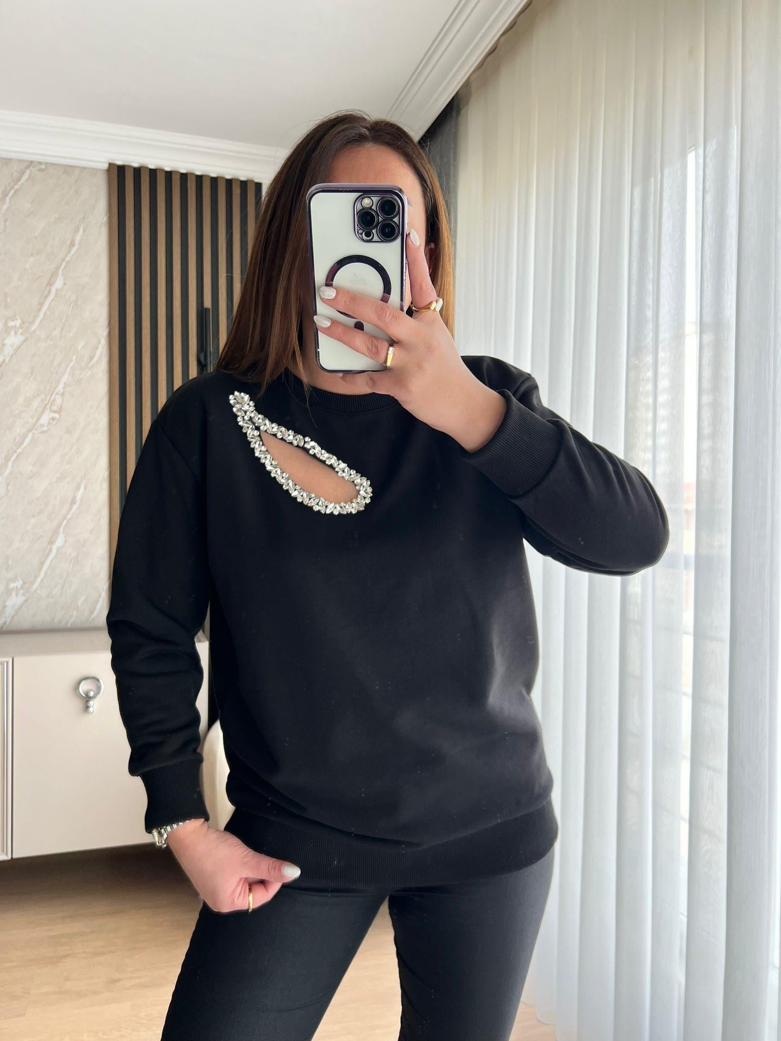 ORJİNAL MODEL SİYAH TAŞLI SWEAT