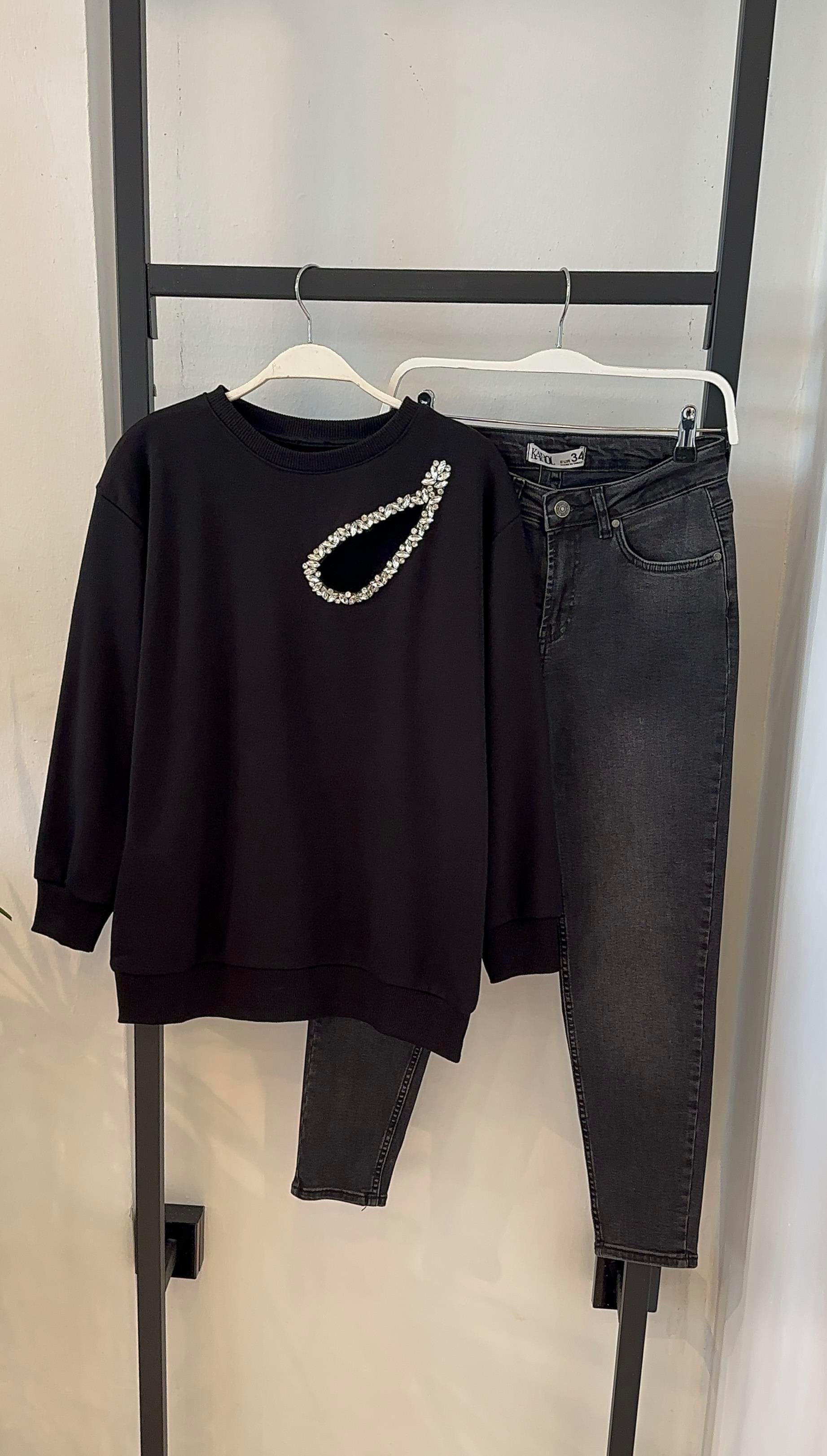TAŞLI ORJİNAL MODEL SWEAT
