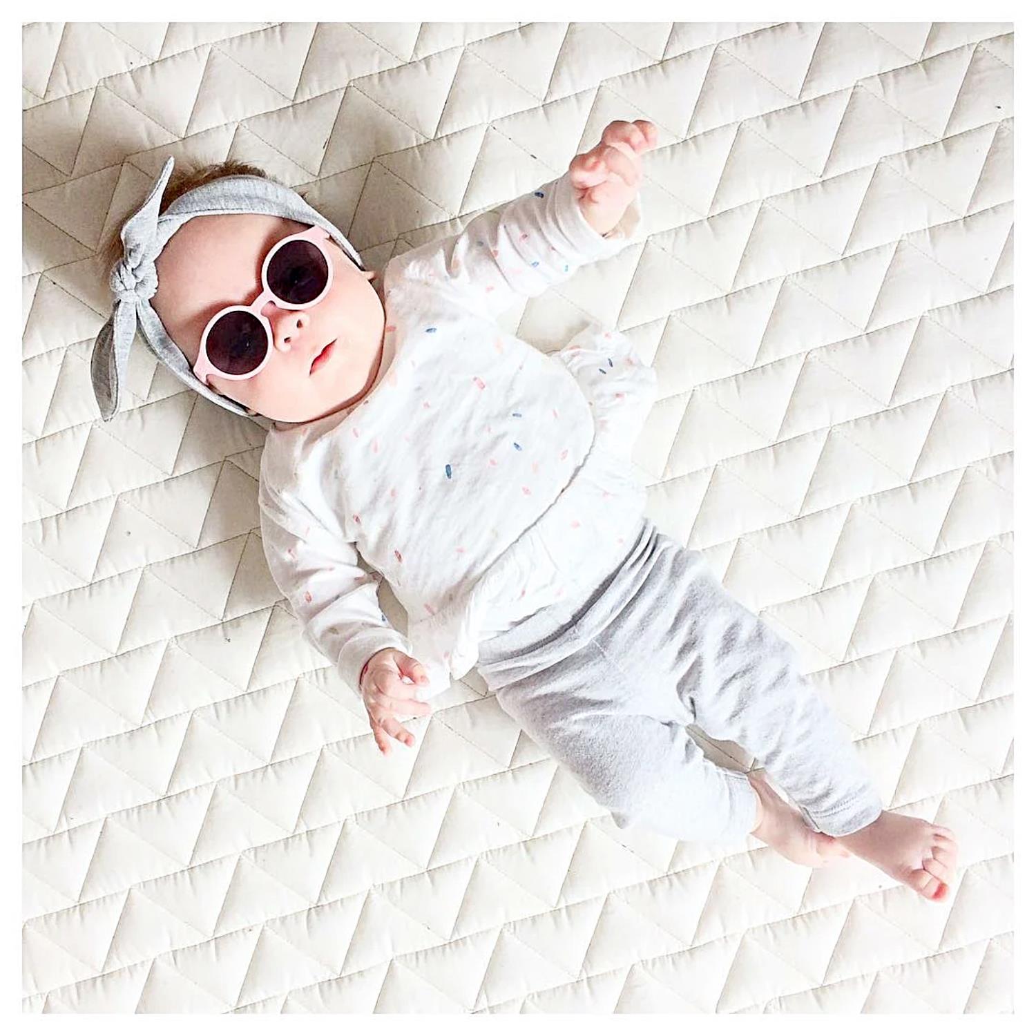 İzipizi Baby #d Pastel Pink 0-9 Ay Bebek 35 Ekartman Polarize Pembe Güneş Gözlüğü