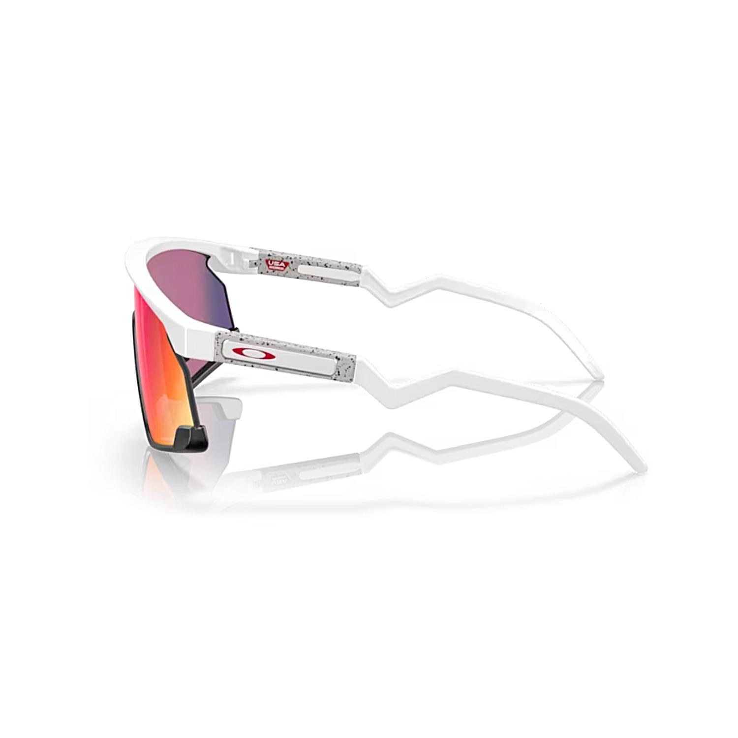 Oakley 9280 928002 39 Bxtr Outdoor Aynalı Geometrik Mat Beyaz Güneş Gözlüğü