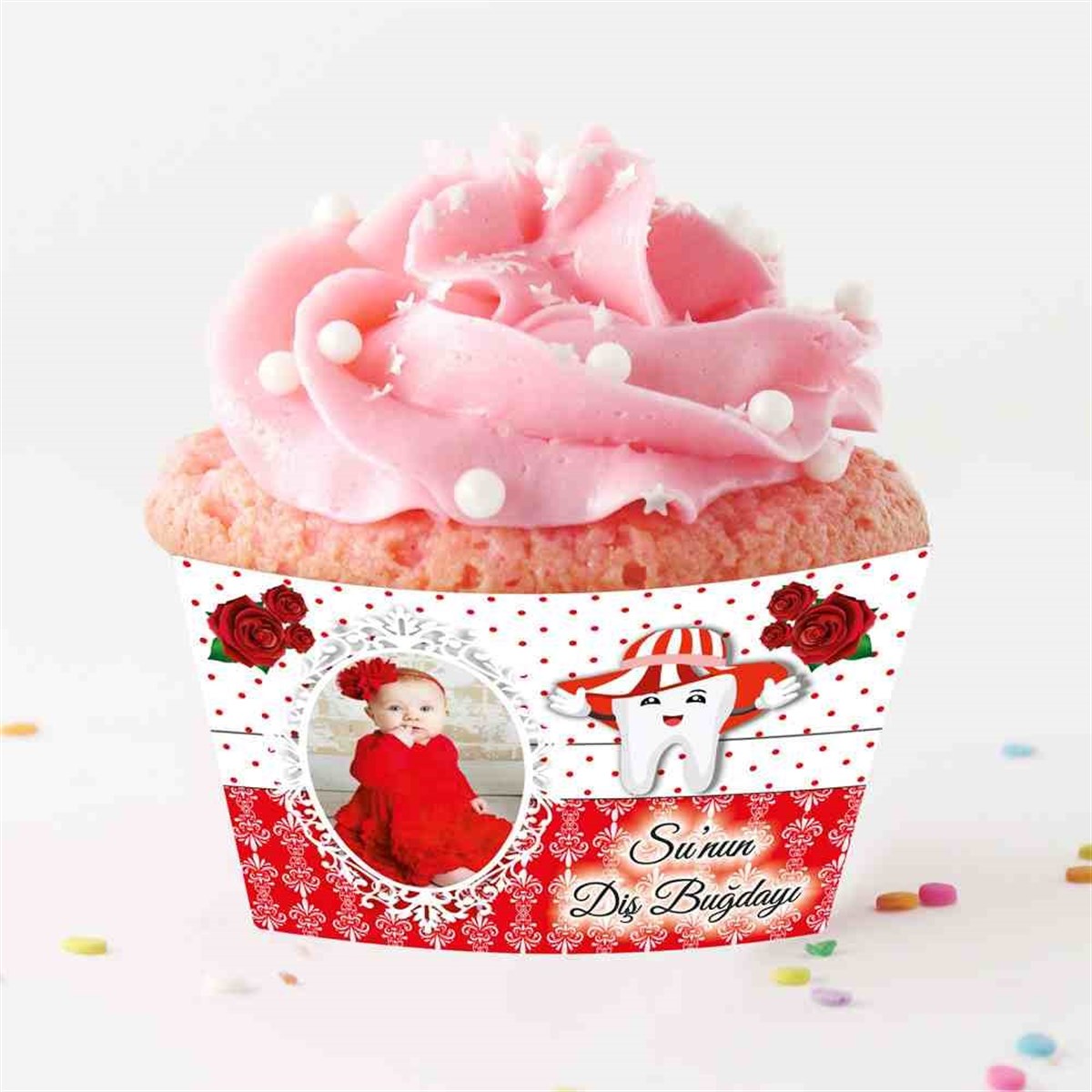 Diş Buğdayı Kırmızı Şapkalı ve Güllü Cupcake Sargısı 