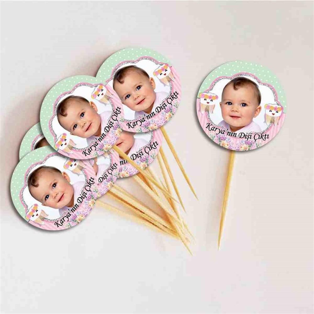 Diş Buğdayı Partisi Çiçekli Diş Cupcake Kurdanı 