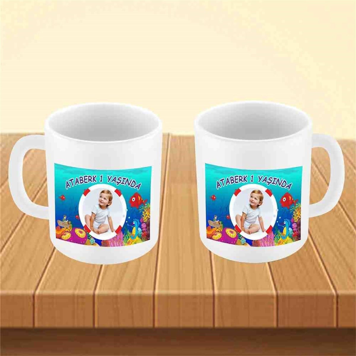 Kırmızı Balık Konsept Kupa Bardak Mug 