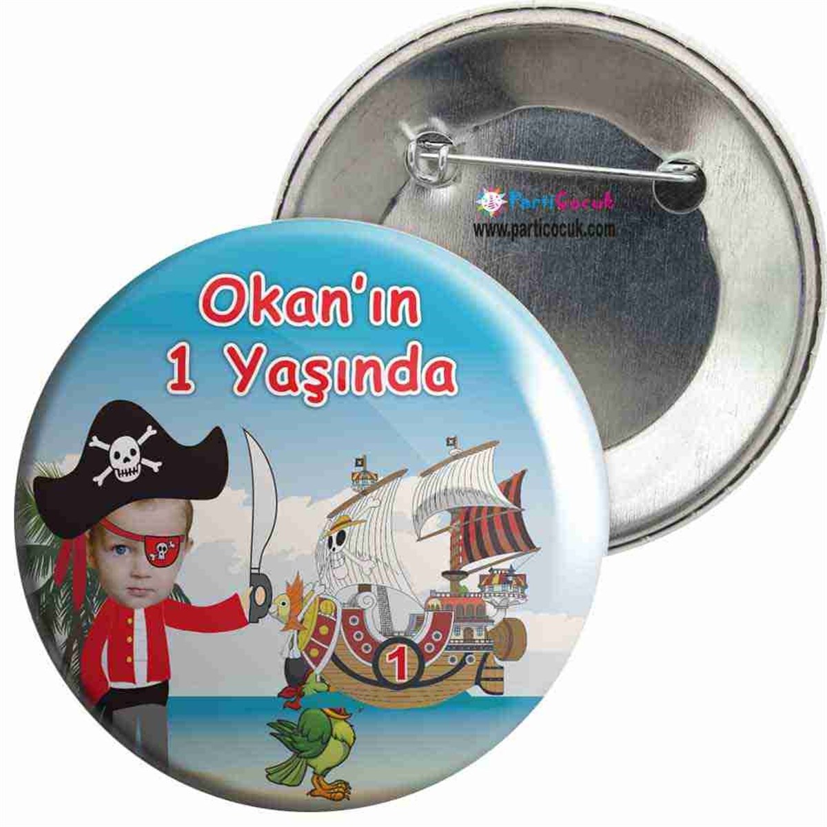 Korsan Gemili Konsepti İğneli Rozet   