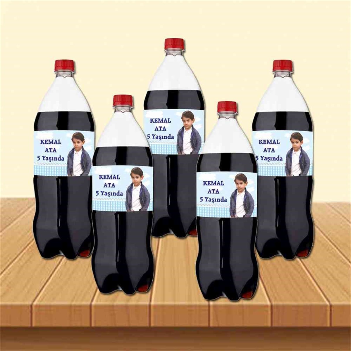 Mavi Bulutlu Sade Cola Şisesi Bandı    