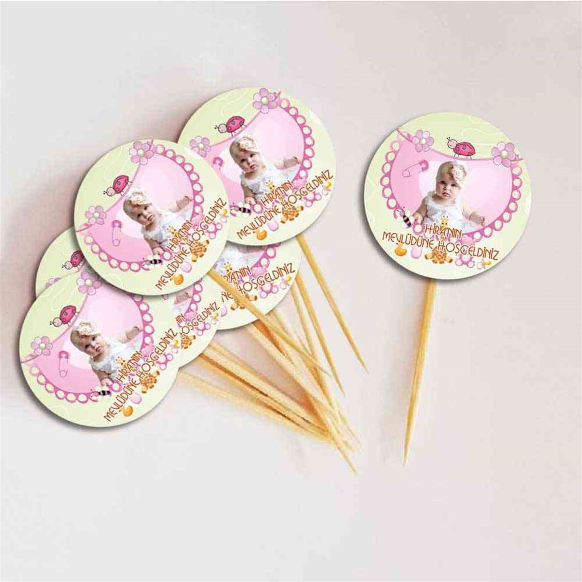 Mevlüt Önlük Konsepti Kürdan Cupcake 