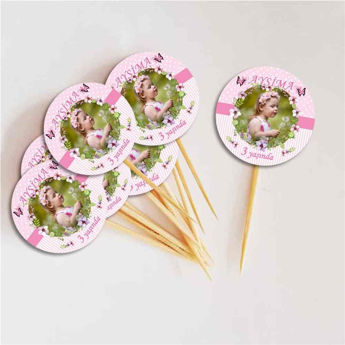 Pembe Puantiyeli Kurdan 