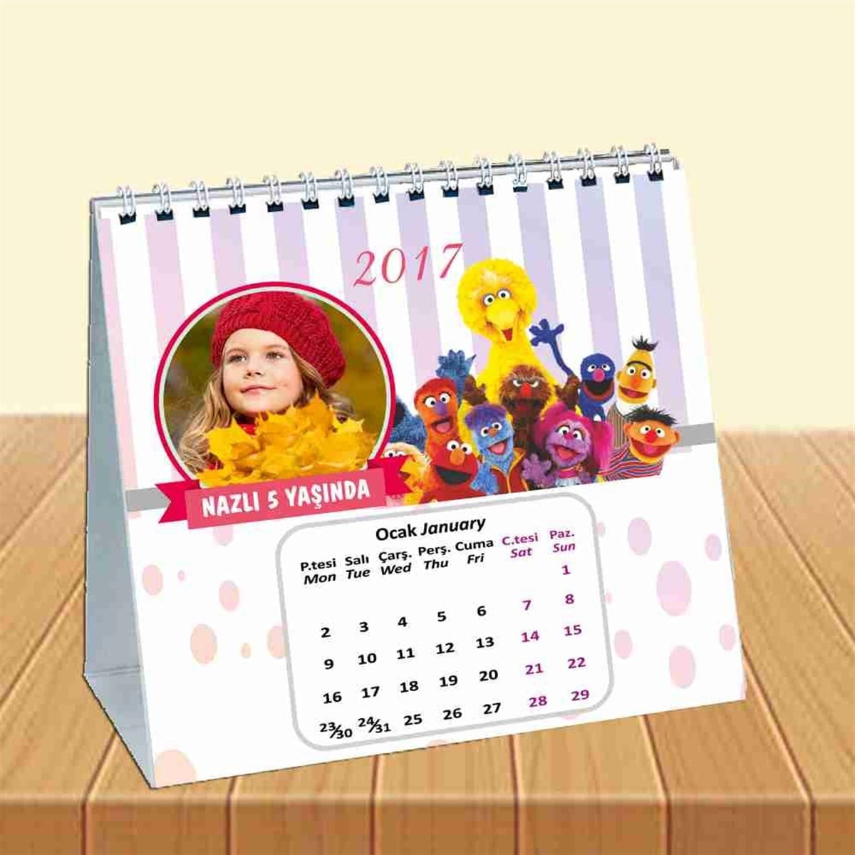 Susam Sokagı Konsept Kişiye Özel Masa Takvimi 
