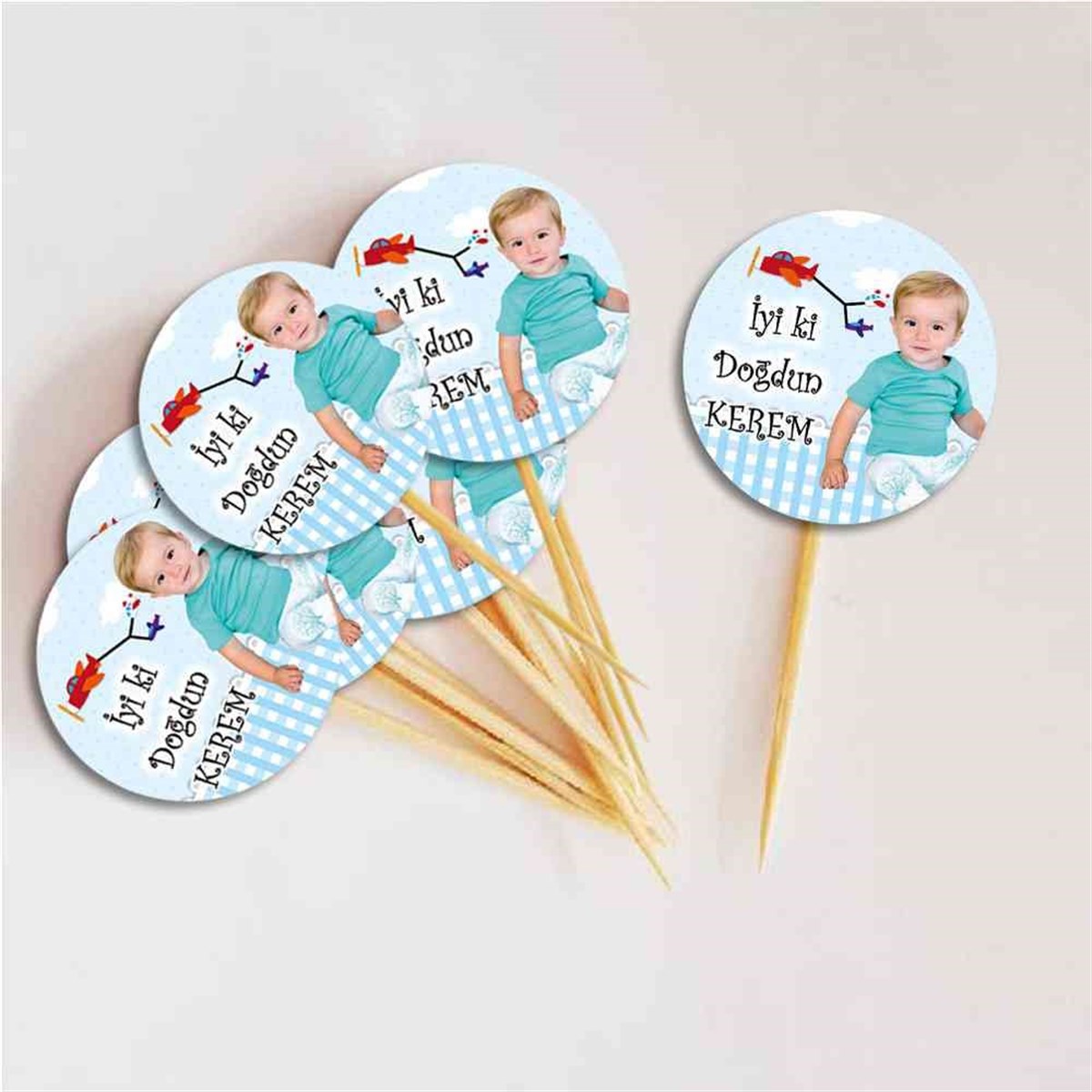 Uçak Temalı Kurdan  