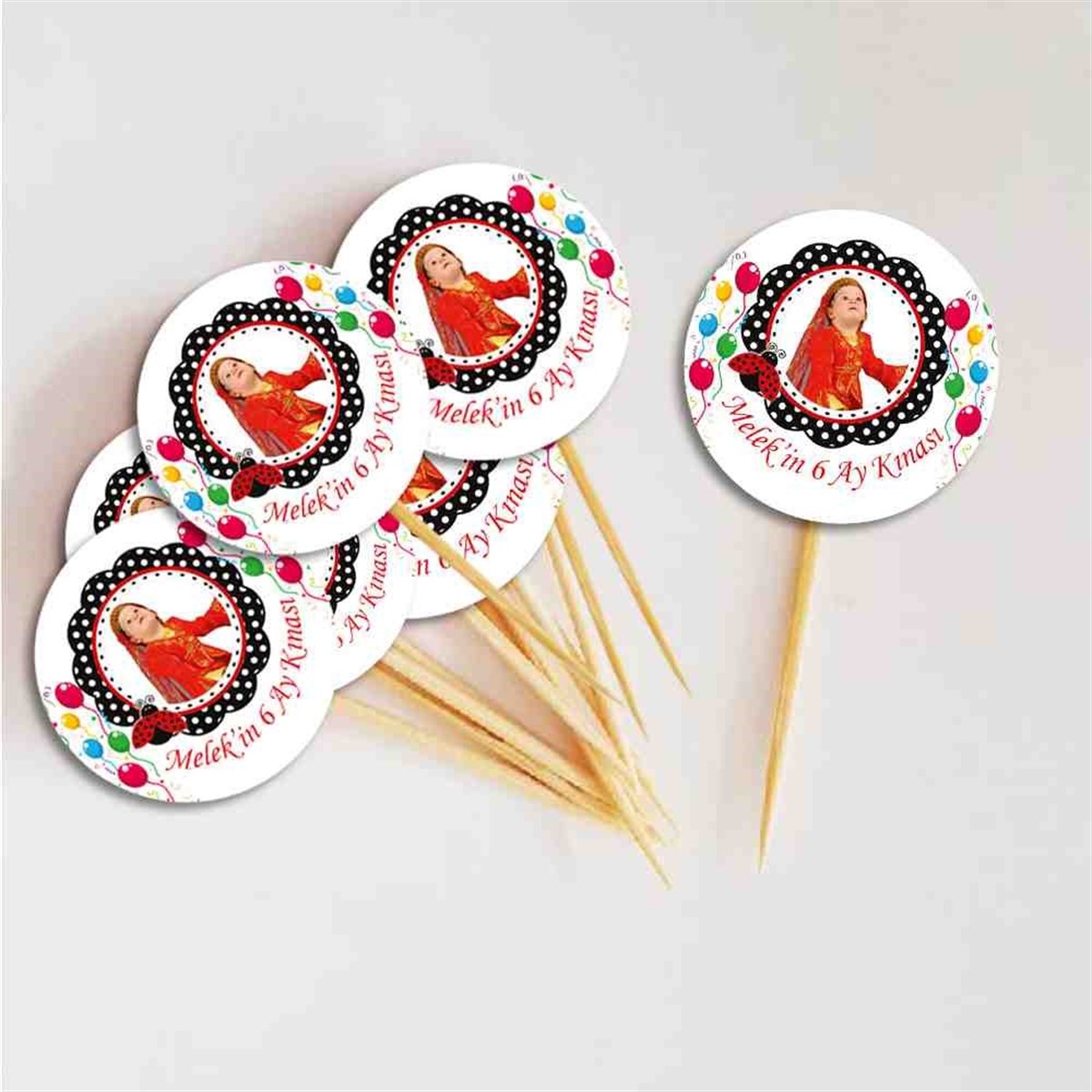 Altı Ay Kınası renkli balonlu Tema Cupcake Kurdanı 
